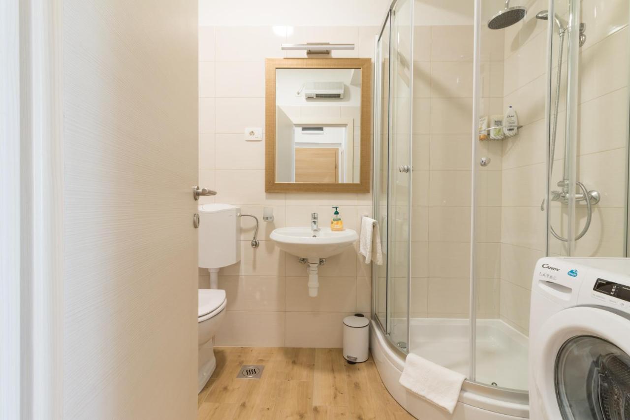 Apartments Lusani スプリト エクステリア 写真