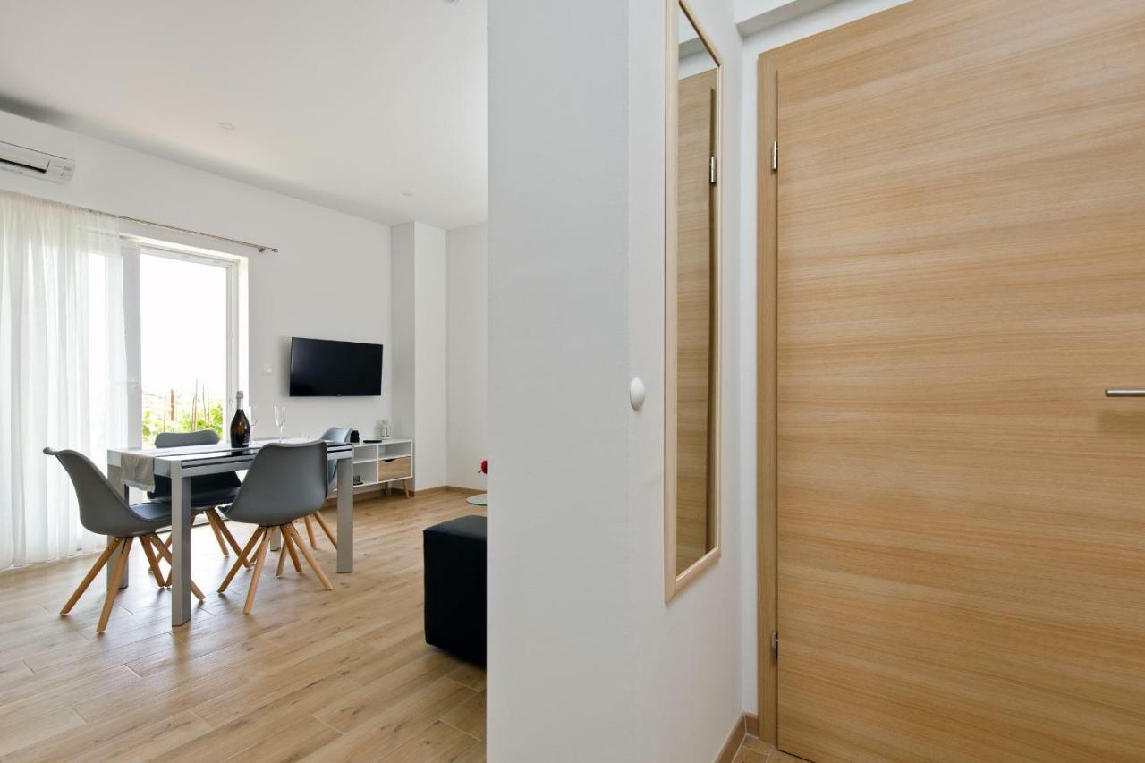 Apartments Lusani スプリト エクステリア 写真