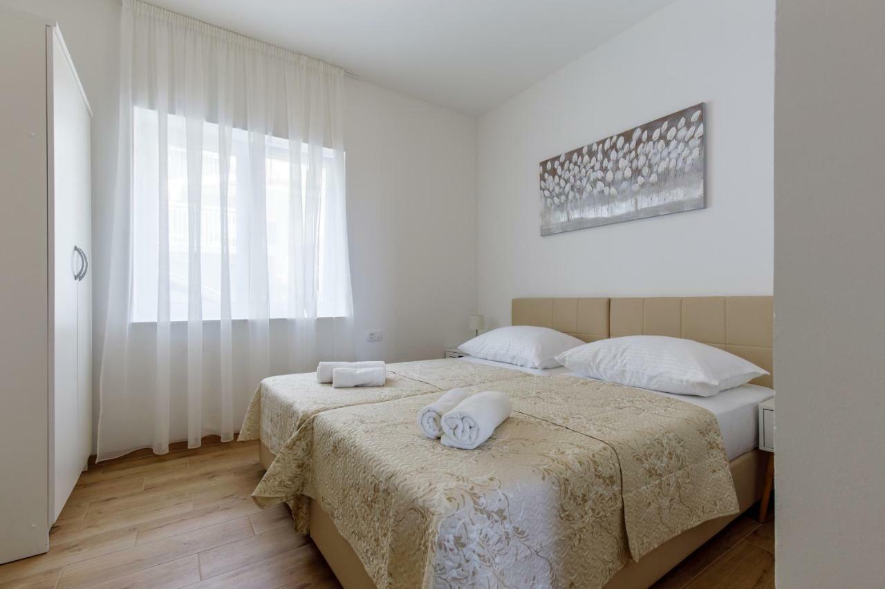 Apartments Lusani スプリト エクステリア 写真