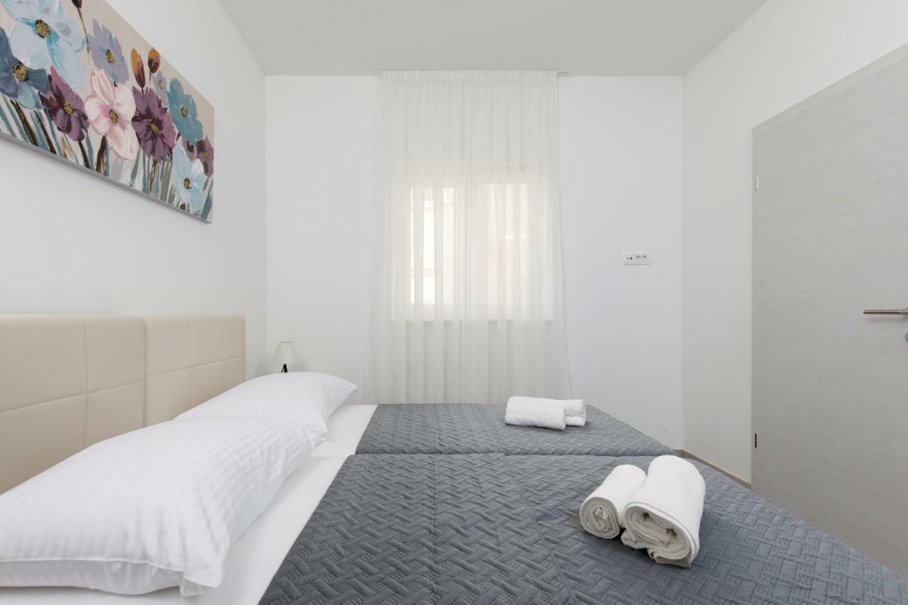 Apartments Lusani スプリト エクステリア 写真